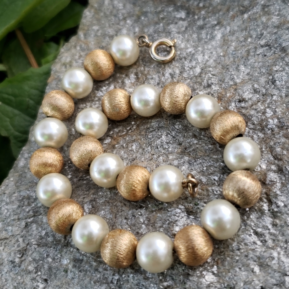 Vtg Napier Pearl Goldplate Textured Bead Bracelet